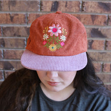 Load image into Gallery viewer, Rusty Folk Flowers Hat